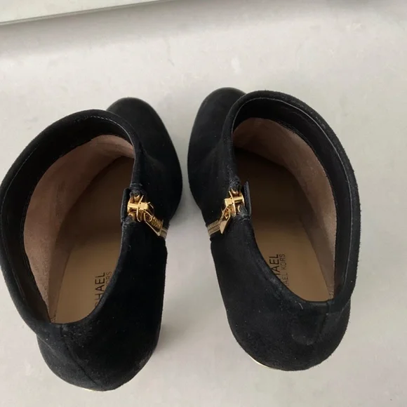 Booties - Picture 3 of 4